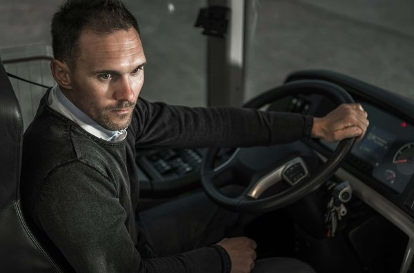 La clé d'un événement réussi : pourquoi opter pour la location d'un bus avec chauffeur ?