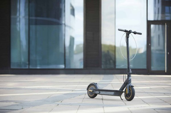 Trottinette électrique Dualtron Victor Luxury : un modèle puissant et agréable à conduire